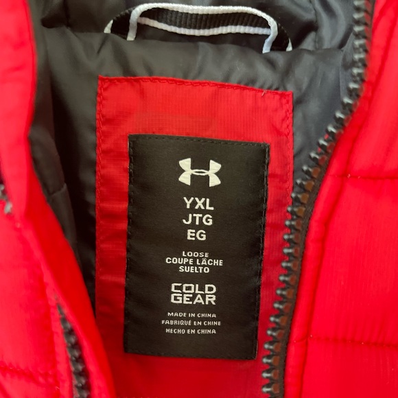Under Armour Red Puffer Jacket Size YXL - Picture 6 of 7